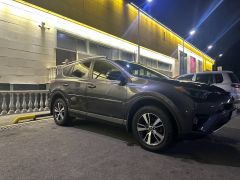 Сүрөт унаа Toyota RAV4