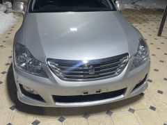 Сүрөт унаа Toyota Crown