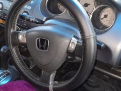 Photo of the vehicle Honda Fit