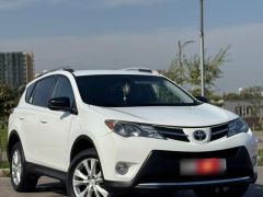 Сүрөт унаа Toyota RAV4