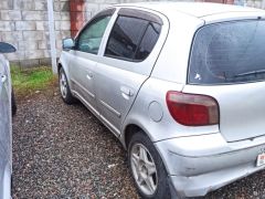 Photo of the vehicle Toyota Vitz