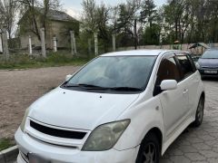 Сүрөт унаа Toyota Ist