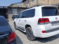 Сүрөт унаа Toyota Land Cruiser