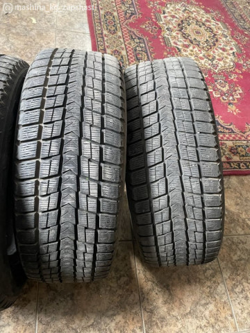 Tires - Зимняя Резина липучка в отличном состоянии