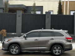 Фото авто Toyota Highlander