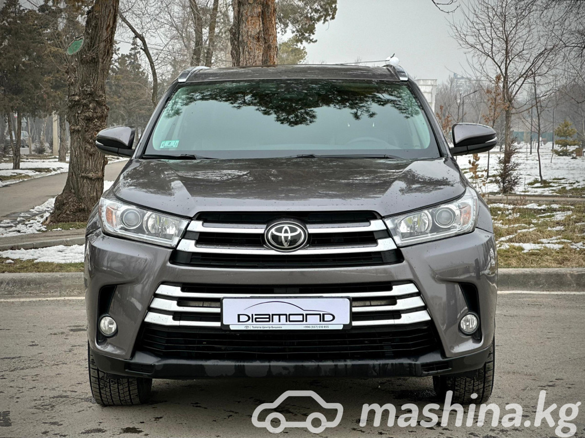 Купить Toyota Highlander в Бишкеке, 2017 год, 30 000 $.