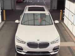 Photo of the vehicle BMW X5