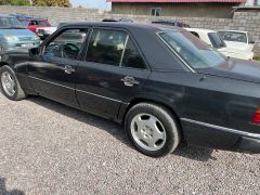 Сүрөт унаа Mercedes-Benz W124