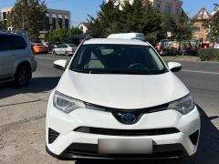 Сүрөт унаа Toyota RAV4