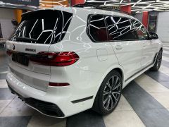 Фото авто BMW X7