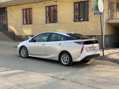 Фото авто Toyota Prius