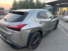 Photo of the vehicle Lexus UX