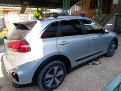 Сүрөт унаа Kia Niro