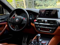 Фото авто BMW M5