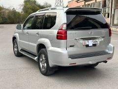 Photo of the vehicle Lexus GX