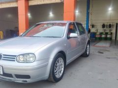 Photo of the vehicle Volkswagen Golf