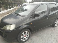 Фото авто Daihatsu YRV