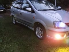 Фото авто Nissan Almera Tino