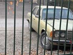 Сүрөт унаа Mercedes-Benz W123