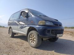 Сүрөт унаа Mitsubishi Delica