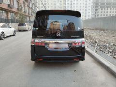 Фото авто Honda Stepwgn