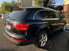 Photo of the vehicle Audi Q7