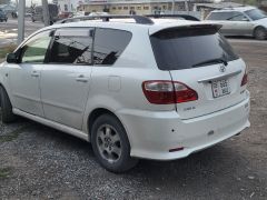 Photo of the vehicle Toyota Ipsum