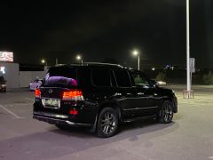 Photo of the vehicle Lexus LX