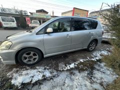 Фото авто Toyota Ipsum