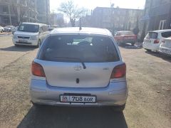 Сүрөт унаа Toyota Vitz