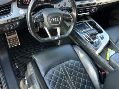 Photo of the vehicle Audi SQ7