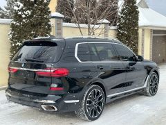 Фото авто BMW X7