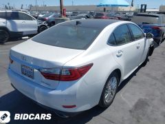 Photo of the vehicle Lexus ES