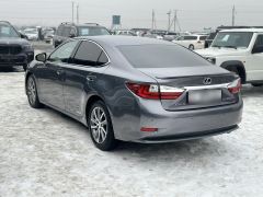 Photo of the vehicle Lexus ES