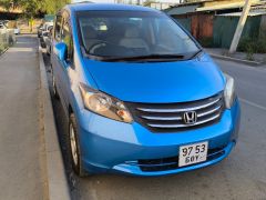 Фото авто Honda Freed