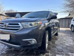 Сүрөт унаа Toyota Highlander