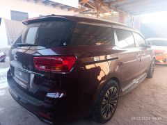 Фото авто Kia Carnival