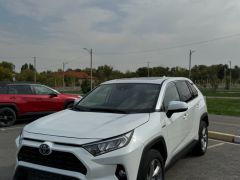 Сүрөт унаа Toyota RAV4