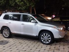 Фото авто Toyota Highlander