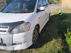 Фото авто Toyota Ipsum