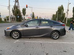 Фото авто Toyota Prius