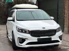 Фото авто Kia Carnival