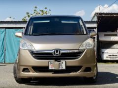 Фото авто Honda Stepwgn