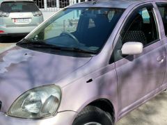 Photo of the vehicle Toyota Vitz