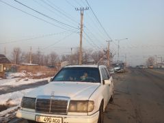 Сүрөт унаа Mercedes-Benz W124