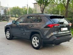 Сүрөт унаа Toyota RAV4