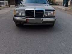 Photo of the vehicle Mercedes-Benz W124