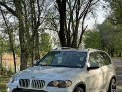 Photo of the vehicle BMW X5