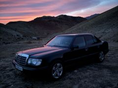 Photo of the vehicle Mercedes-Benz W124