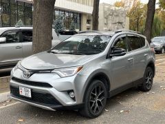 Сүрөт унаа Toyota RAV4